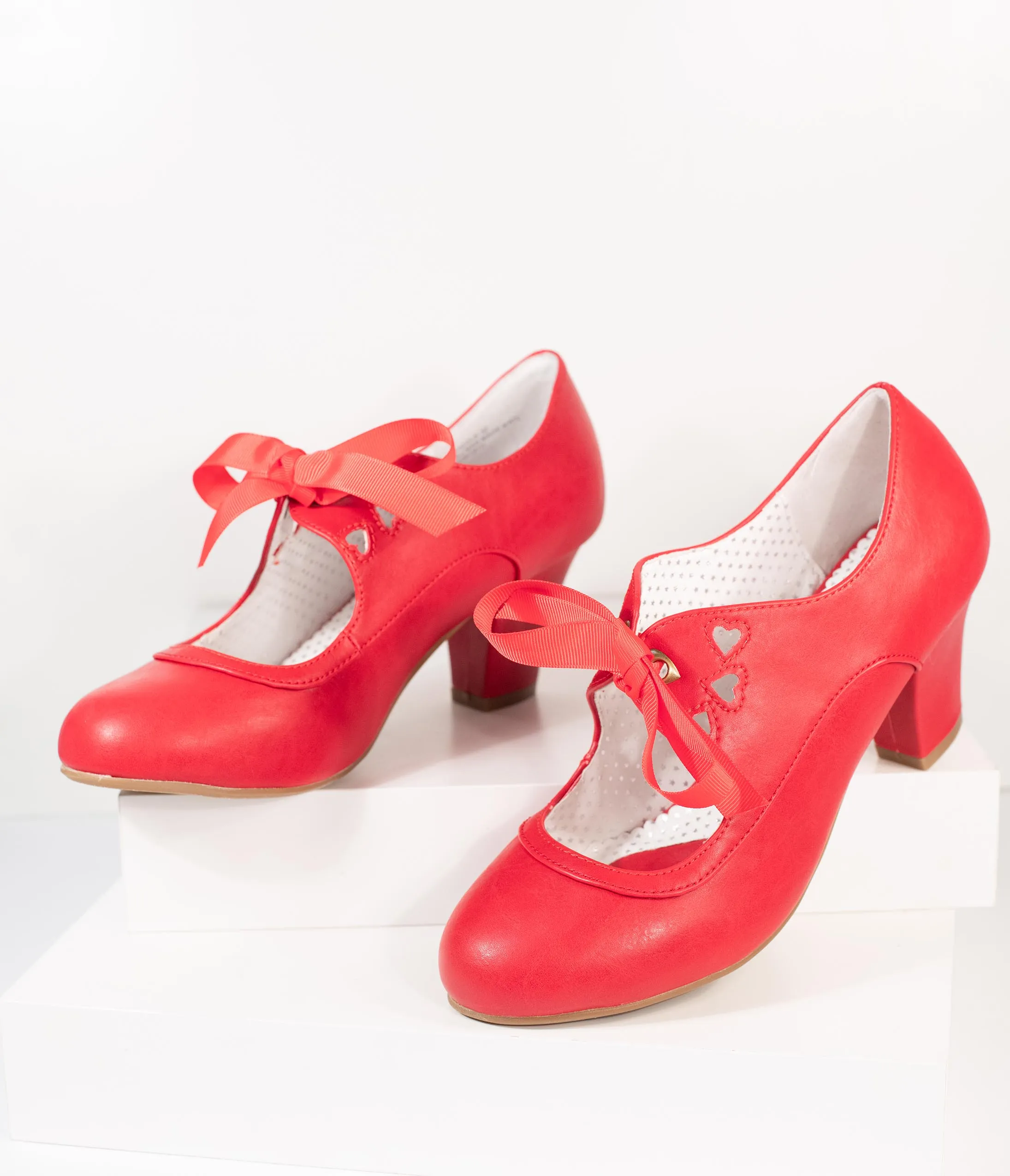 Vintage Style Red Leatherette Wiggle Bow Heels